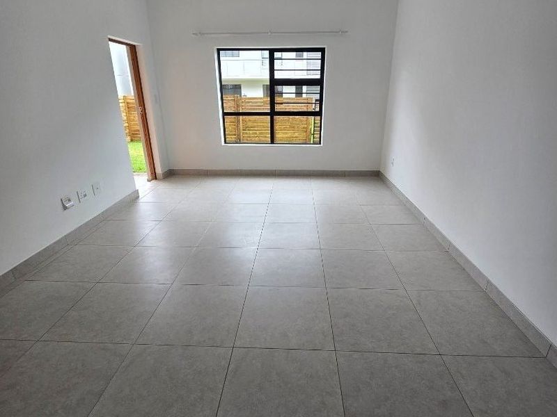 2bed1bath Ground floor with private garden - Photo 2