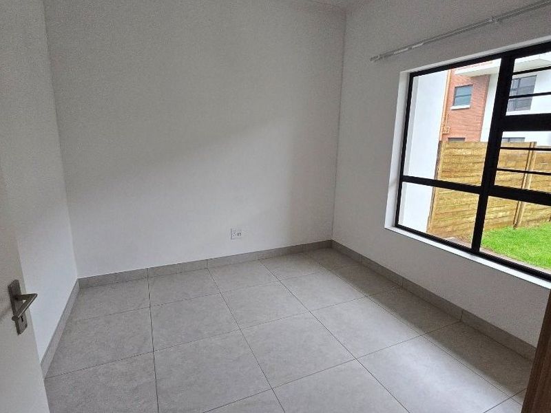 2bed1bath Ground floor with private garden - Photo 6