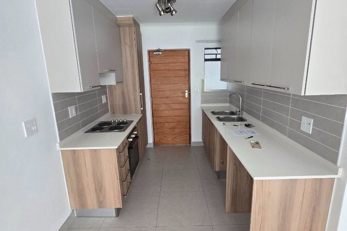 2bed2bath ground floor with garden - Photo 2