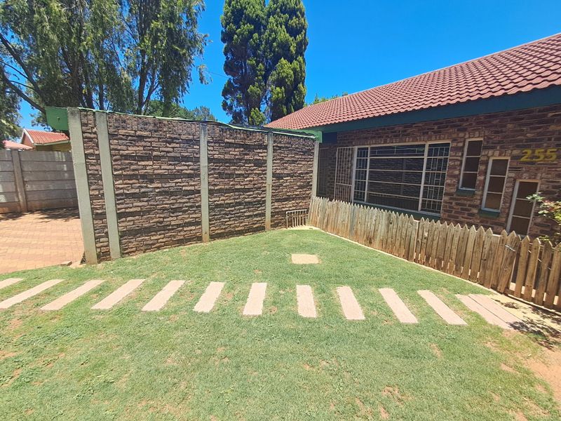 4 Bedroom house for sale in Stilfontein - Photo 7