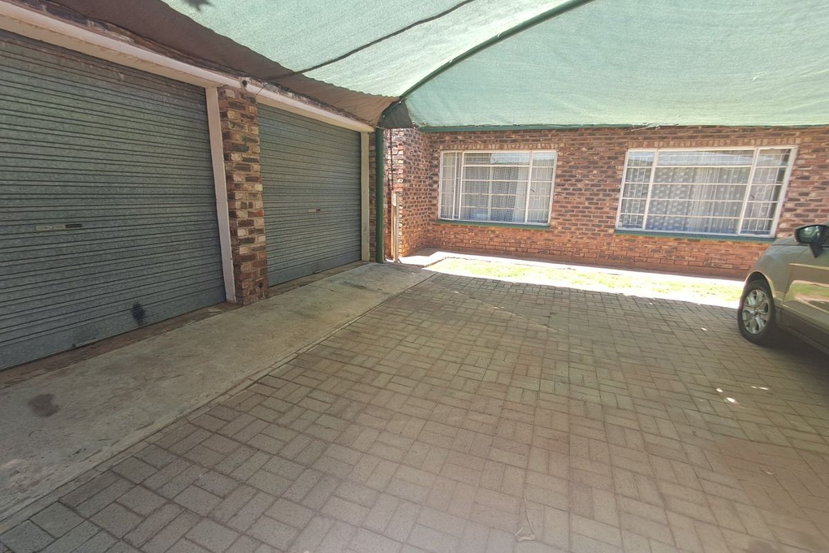 4 Bedroom house for sale in Stilfontein - Photo 4