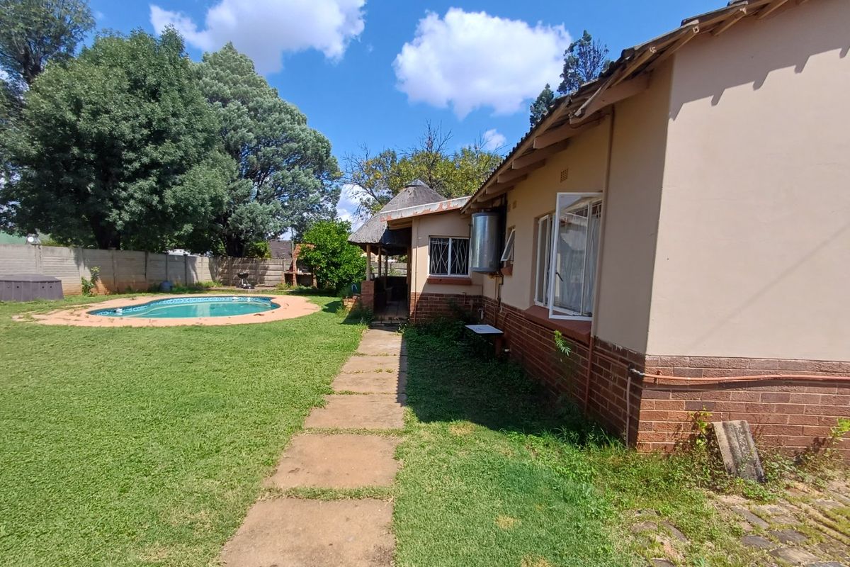 3 Bedroom house for sale in Stilfontein - Photo 5