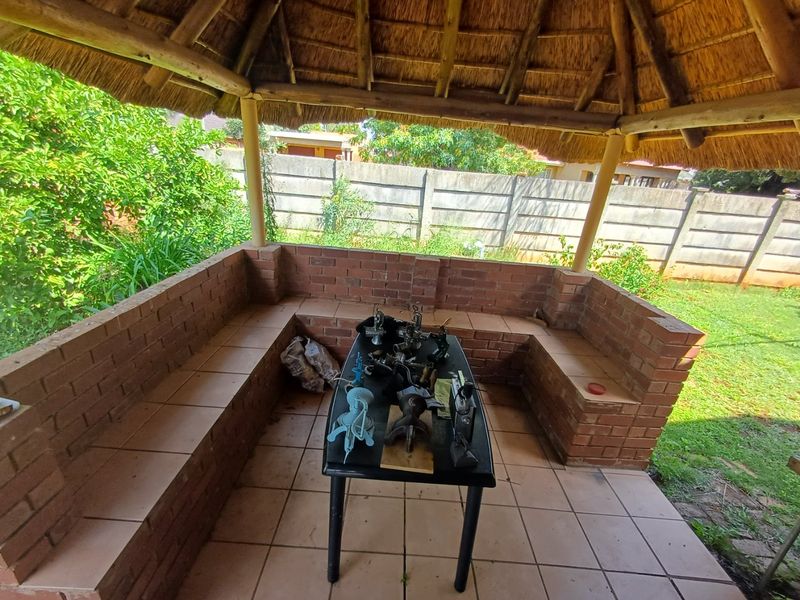 3 Bedroom house for sale in Stilfontein - Photo 9