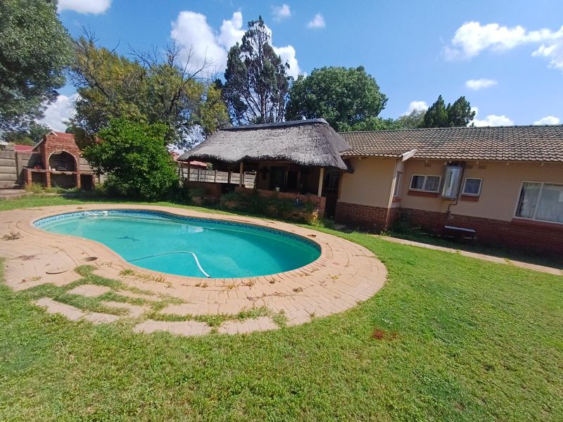 3 Bedroom house for sale in Stilfontein - Photo 3