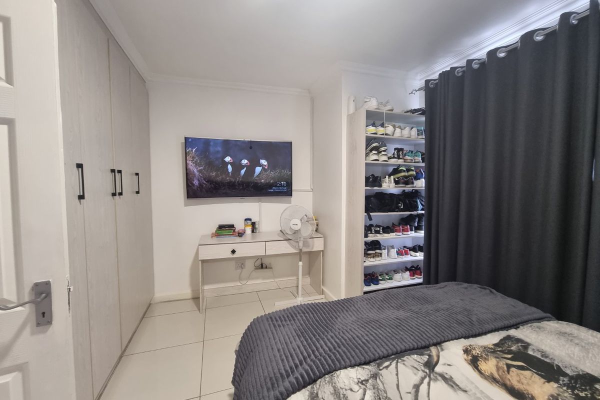 Stunning North-Facing  Modern Spacious Town House, 4 Bedrooms 3 Bathrooms Staff Quarters Pet Friendly Garden - Photo 5