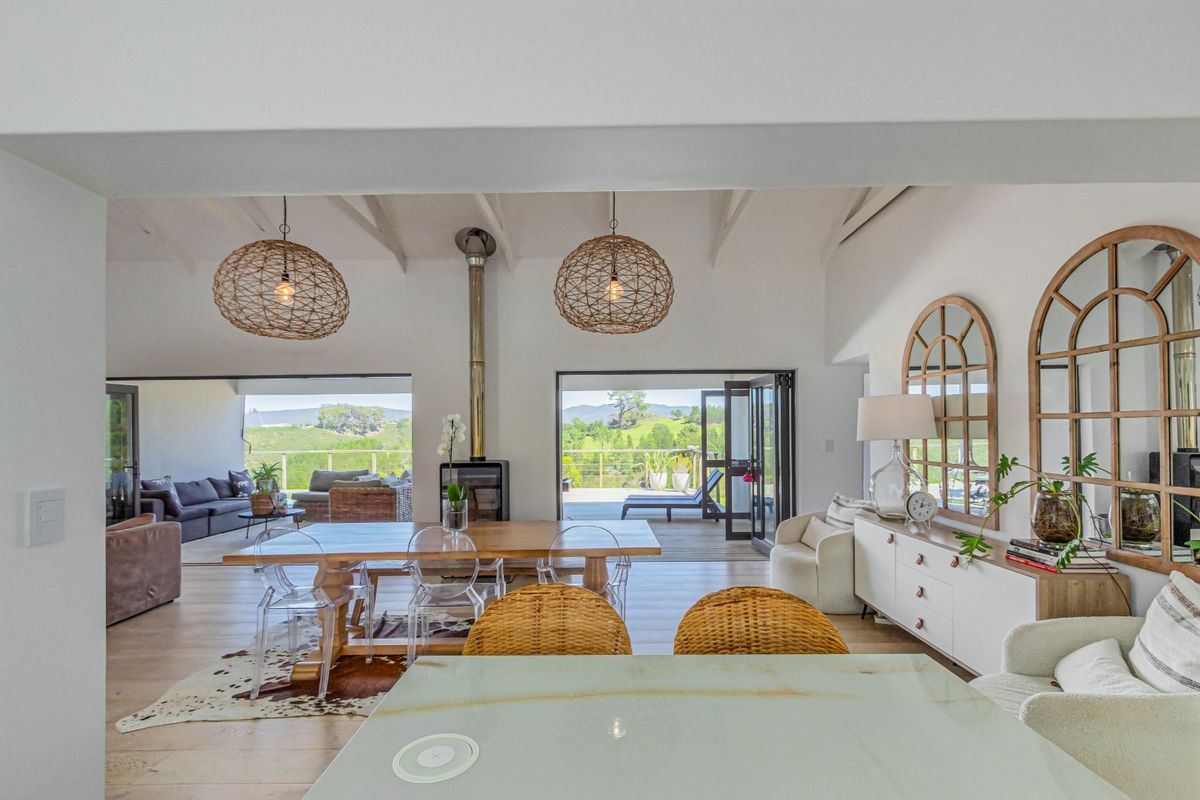 Where golden sunsets meet valley views and the Knysna Lagoon - Photo 5