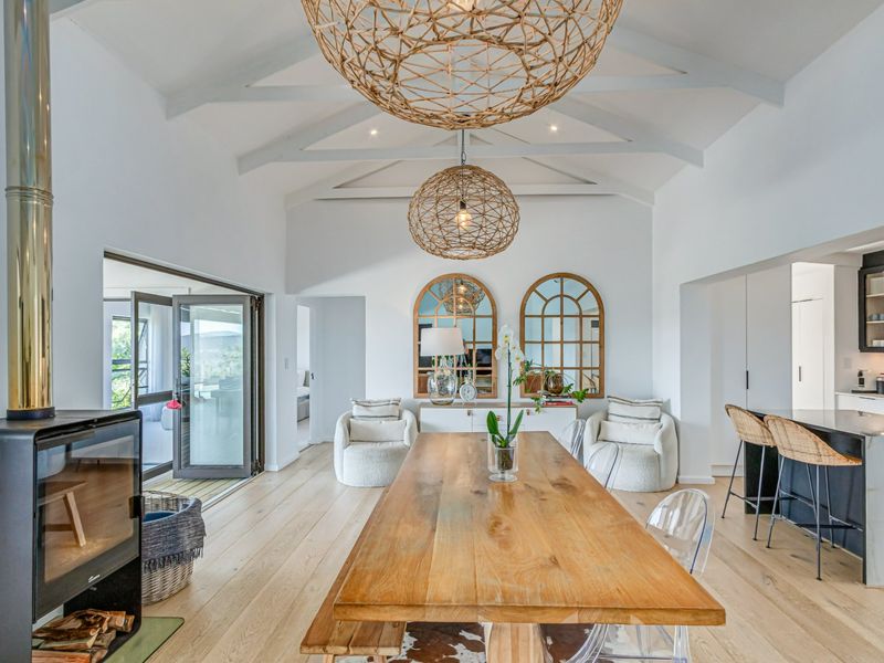 Where golden sunsets meet valley views and the Knysna Lagoon - Photo 8