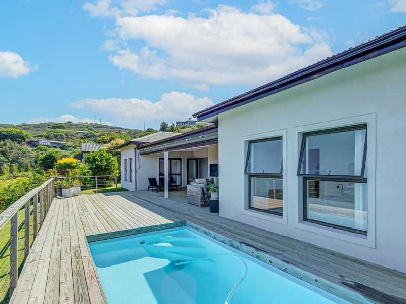 Where golden sunsets meet valley views and the Knysna Lagoon - Photo 9