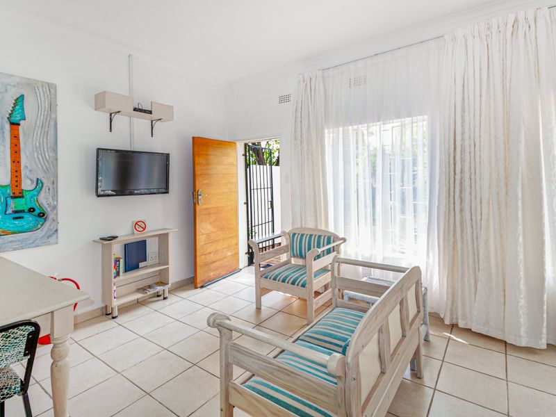 Guesthouse for Sale in Hennopspark – Prime Investment Opportunity - Photo 10