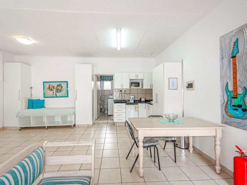 Guesthouse for Sale in Hennopspark – Prime Investment Opportunity - Photo 5