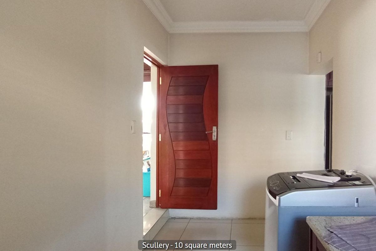 4 Bedroom House for Sale in Centurion - Photo 5