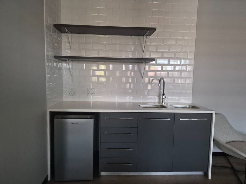 Premium A-Grade Office with Brand New Fit-Out in Rivonia CBD - Photo 10