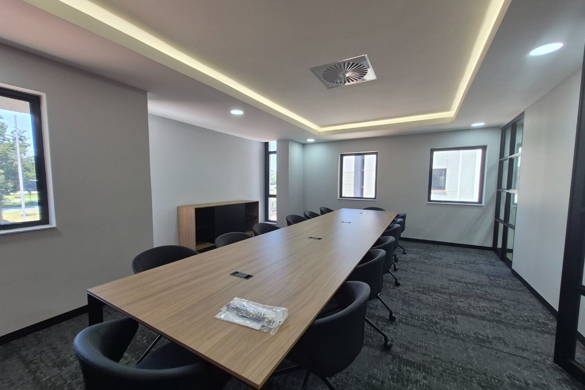 Premium A-Grade Office with Brand New Fit-Out in Rivonia CBD - Photo 3
