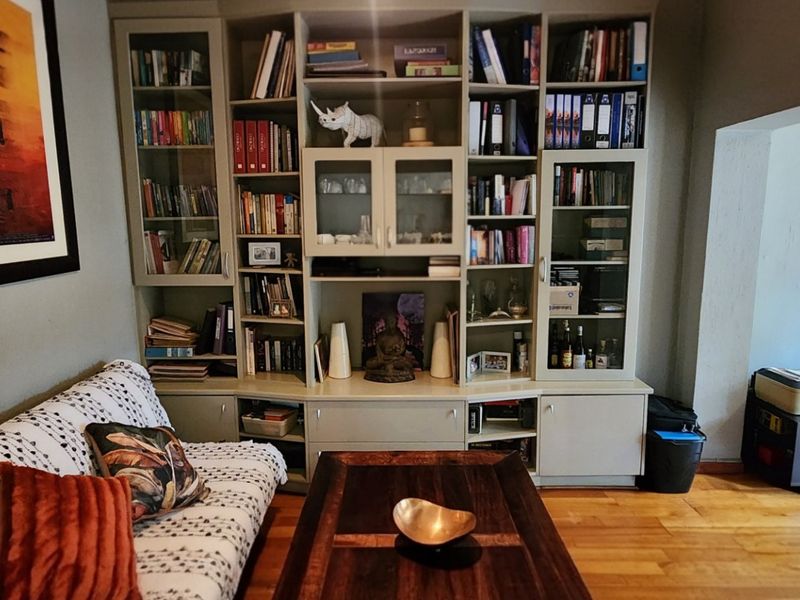 Elegant, Secure Family Living with Modern Comforts and Exceptional Convenience - Photo 8