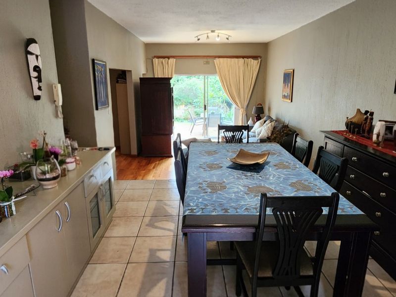 Elegant, Secure Family Living with Modern Comforts and Exceptional Convenience - Photo 6