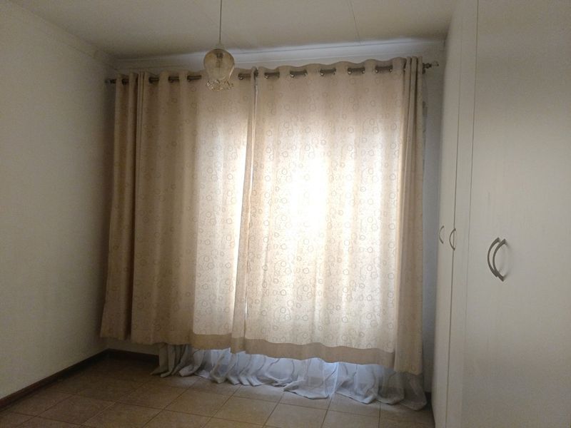 Modern 3-Bedroom Townhouse in Prime Bendor Location - Photo 10