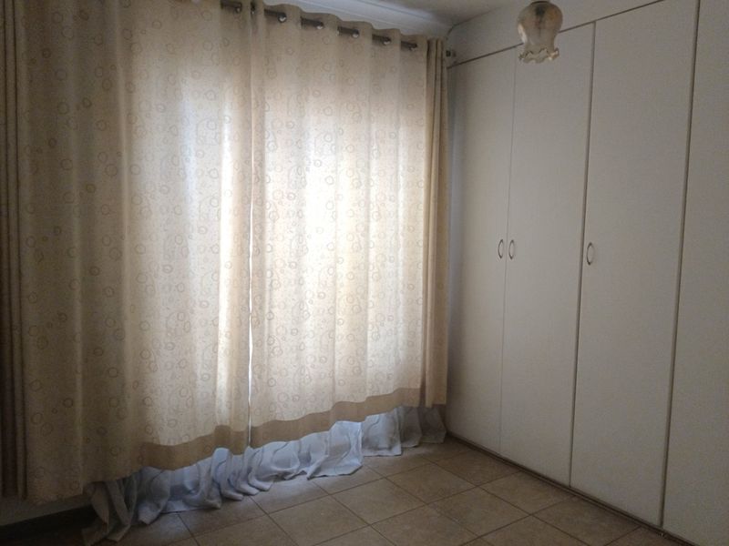 Modern 3-Bedroom Townhouse in Prime Bendor Location - Photo 9