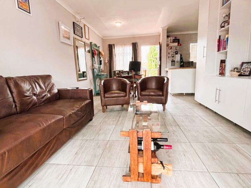 A true beauty...2 bedroom 2 bathroom unit for sale in Eco Park Estate - Photo 10