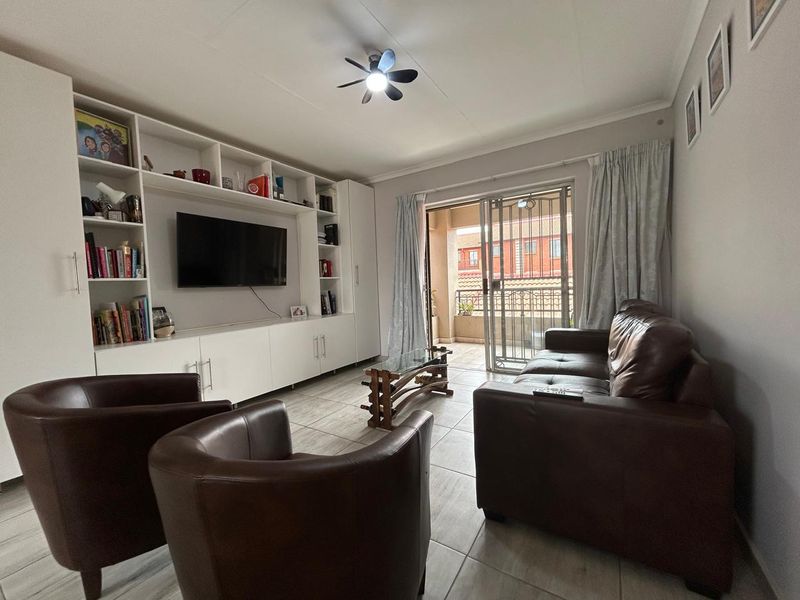 A true beauty...2 bedroom 2 bathroom unit for sale in Eco Park Estate - Photo 8