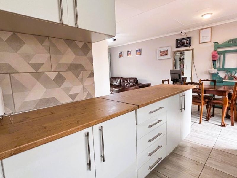 A true beauty...2 bedroom 2 bathroom unit for sale in Eco Park Estate - Photo 6