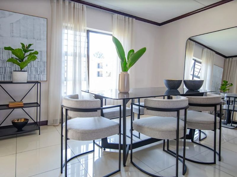 3 Bedroom Apartment in Carlswald North - Photo 6