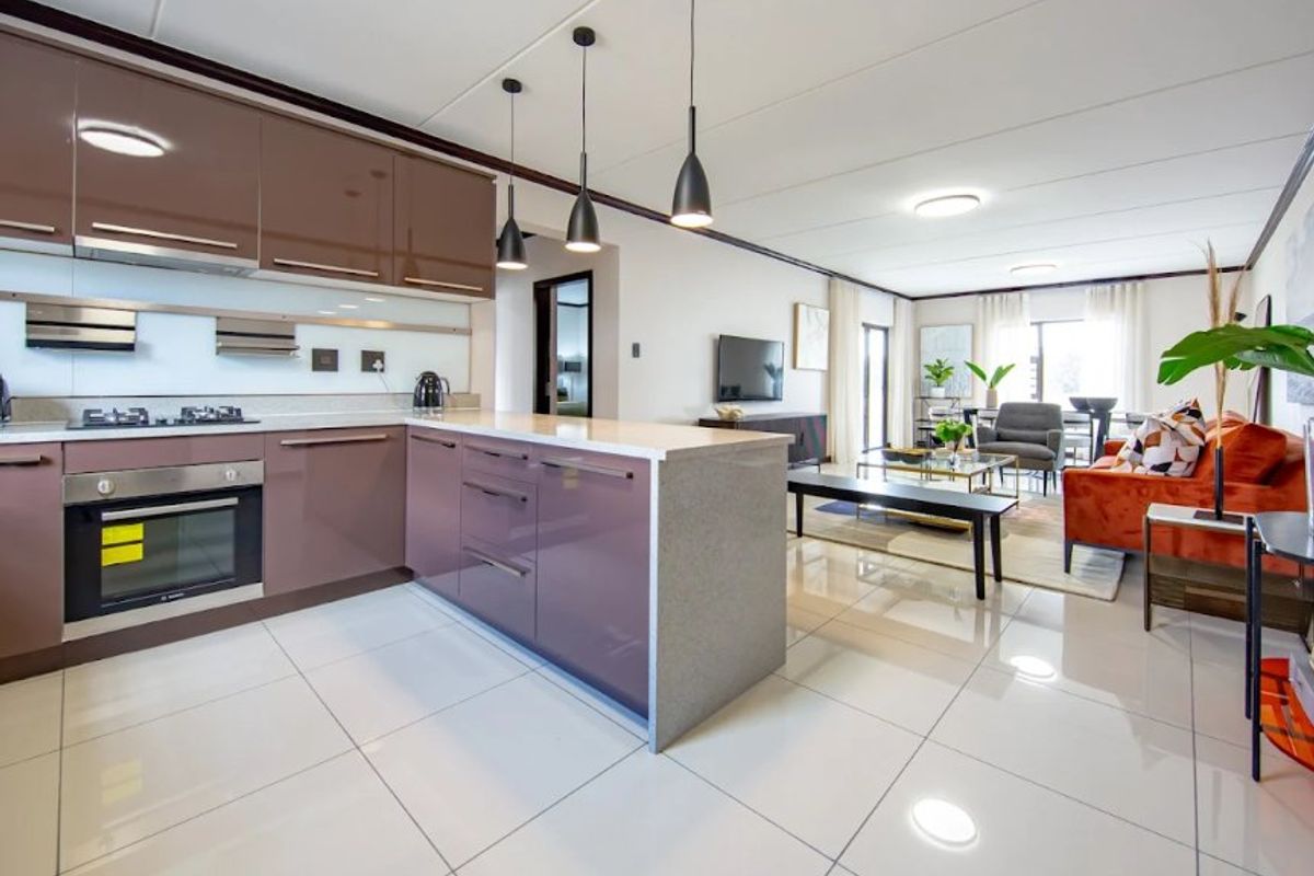 3 Bedroom Apartment in Carlswald North - Photo 2