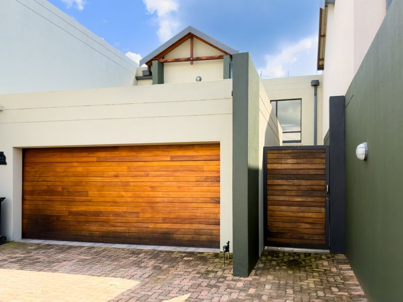 Luxury Waterfront Living with Private Canal Access - Photo 2