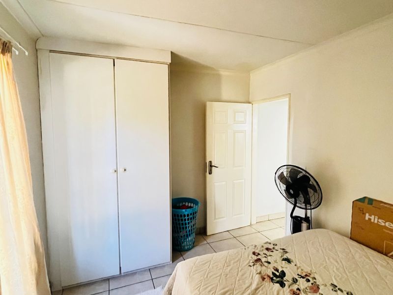 Charming 2-Bedroom House in a secure Pretoria North Estate  Your Dream Home Awaits!  - Photo 9