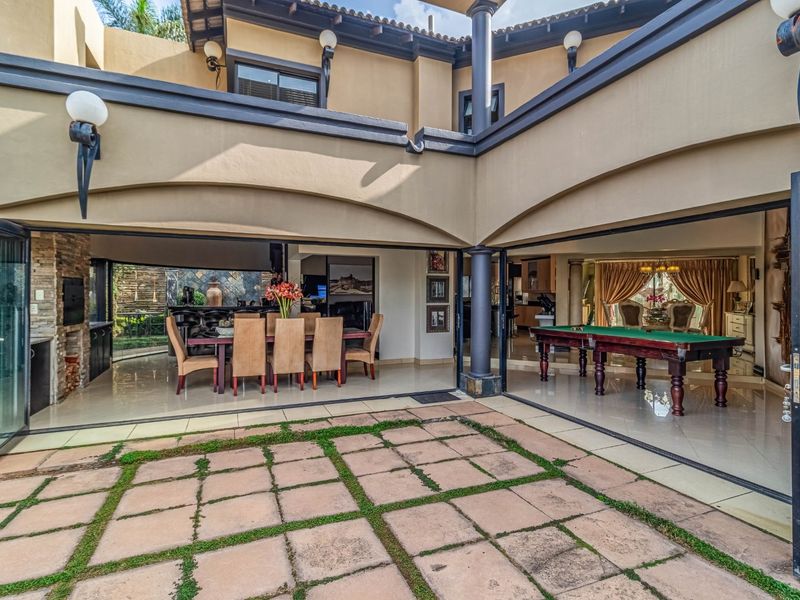 Luxury Family Home in Secure Sovereign Park Estate - Photo 7