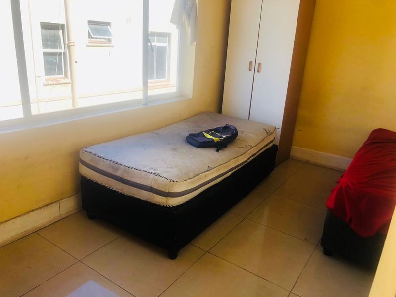 3 Bedrooms, 1 Bathroom Sharing Accommodation To Let In UMBILO, Durban  - Photo 6