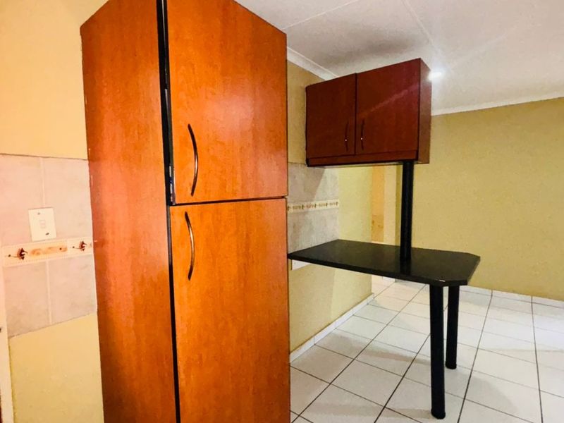 Spacious 3 Bedroom House For Rent  - Photo 4