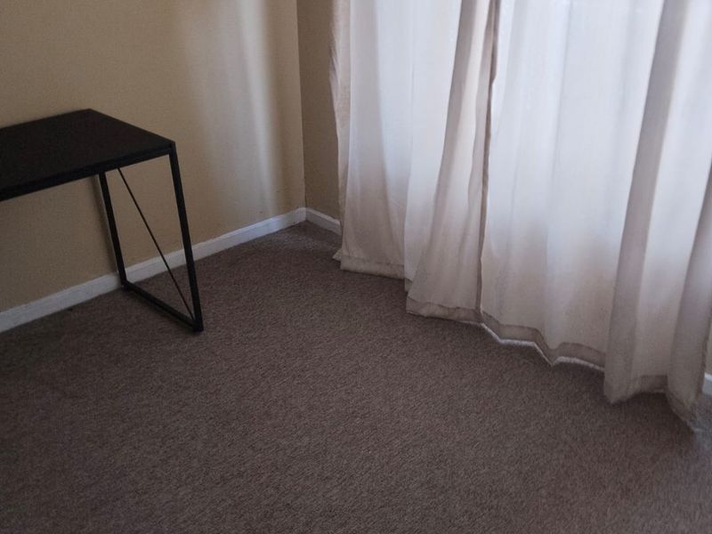 Spacious 3 Bedroom House For Rent  - Photo 10
