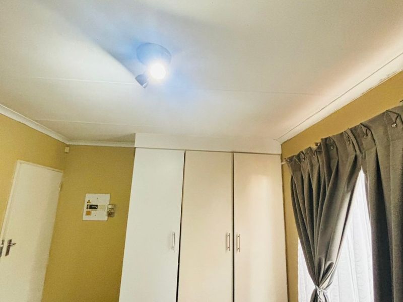 Spacious 3 Bedroom House For Rent  - Photo 7