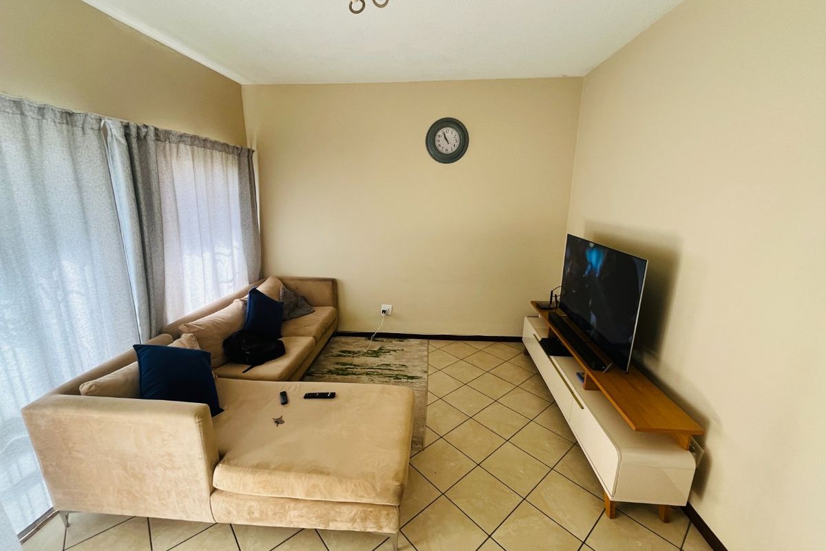 Two bedroom and one bath apartment  for sale in Noordwyk - Photo 3