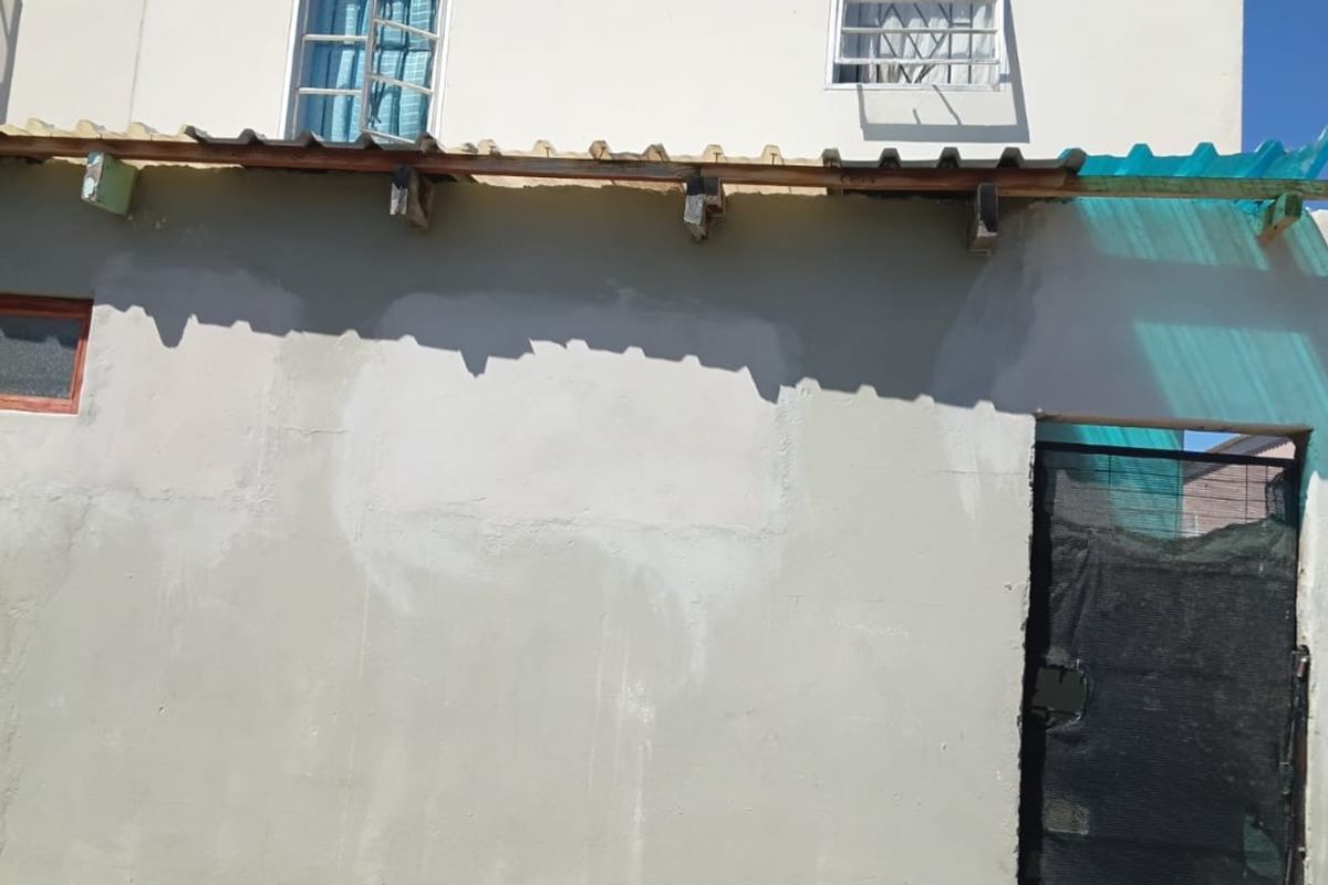 Two-bedroom apartment for sale in a charming area of Forest Village in Eerste River - Photo 2