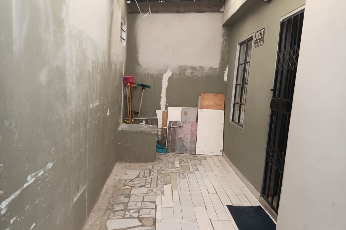 Two-bedroom apartment for sale in a charming area of Forest Village in Eerste River - Photo 3