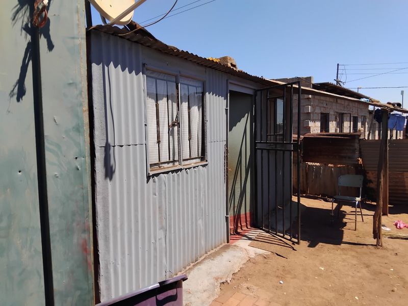 VACANT STAND FOR SALE WITH A SHACKS LOCATED IN TEMBISA, DUDUZA SECTION - Photo 10