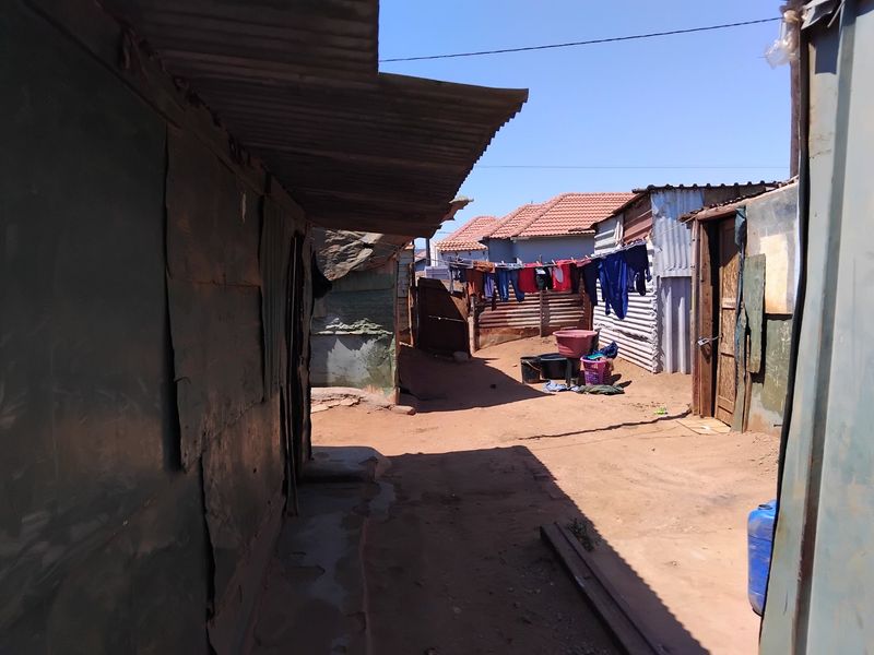 VACANT STAND FOR SALE WITH A SHACKS LOCATED IN TEMBISA, DUDUZA SECTION - Photo 8