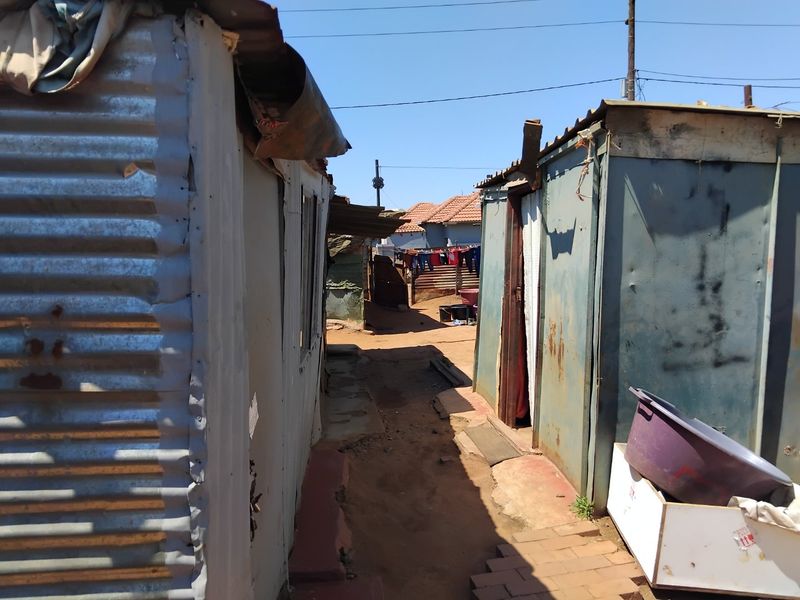 VACANT STAND FOR SALE WITH A SHACKS LOCATED IN TEMBISA, DUDUZA SECTION - Photo 7