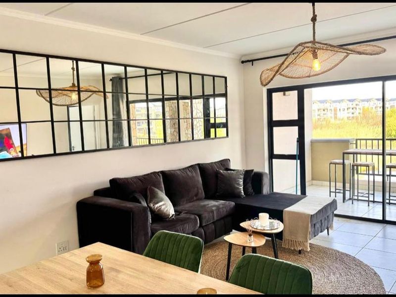 Modern 2Bedroom Furnished Apartment with Lake Views Kikuyu Waterfall, Midrand - Photo 2