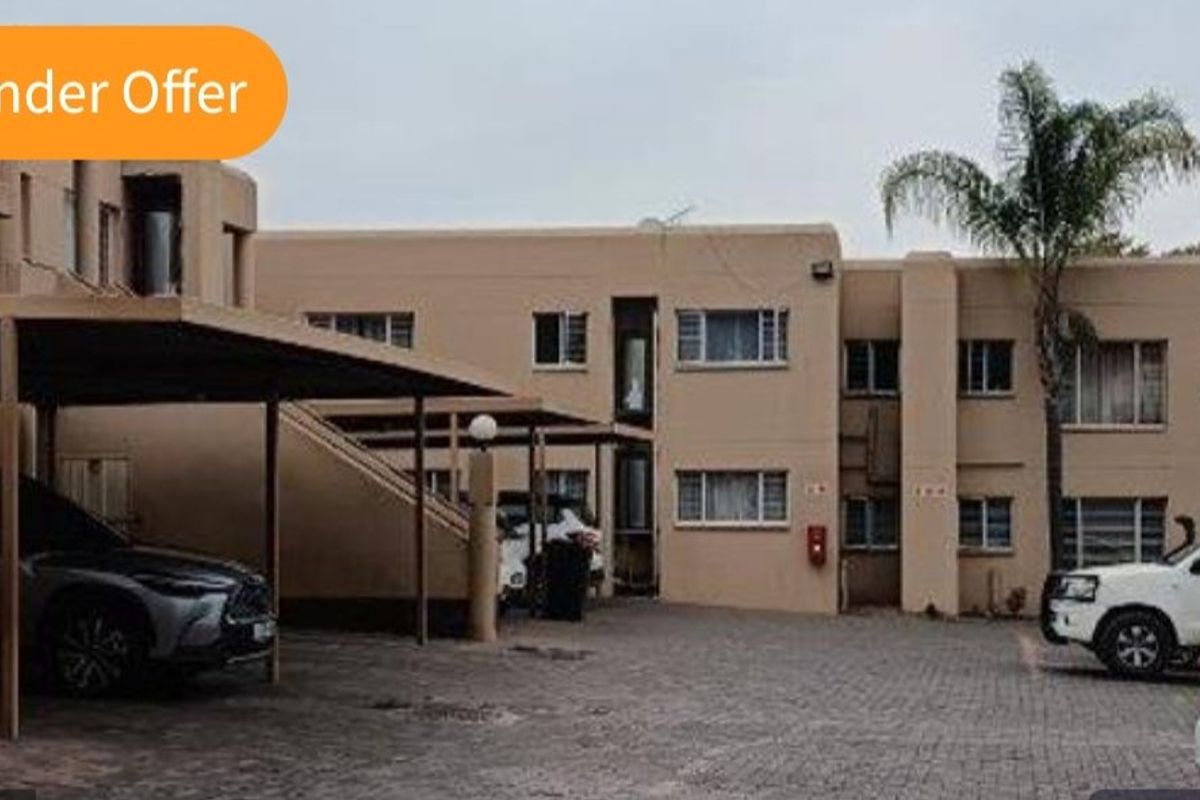 2 Bedroom Apartment / Flat for Sale in President Park - Photo 2