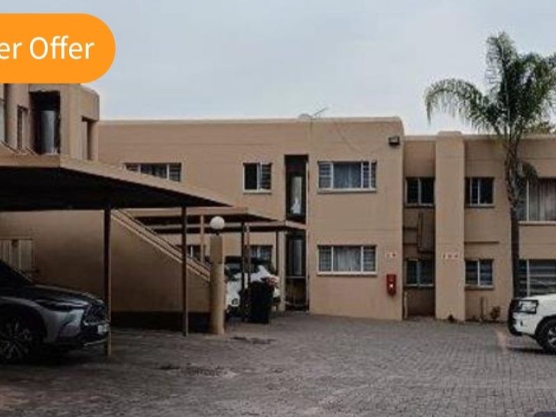 2 Bedroom Apartment / Flat for Sale in President Park - Photo 2