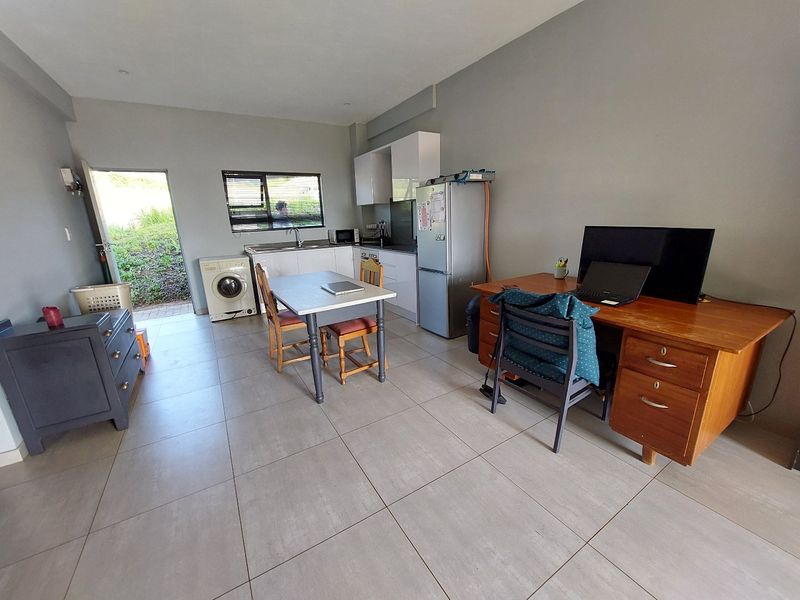 2 Bedroom 80m2 Ground Floor Apartment in Secure Estate - Photo 5
