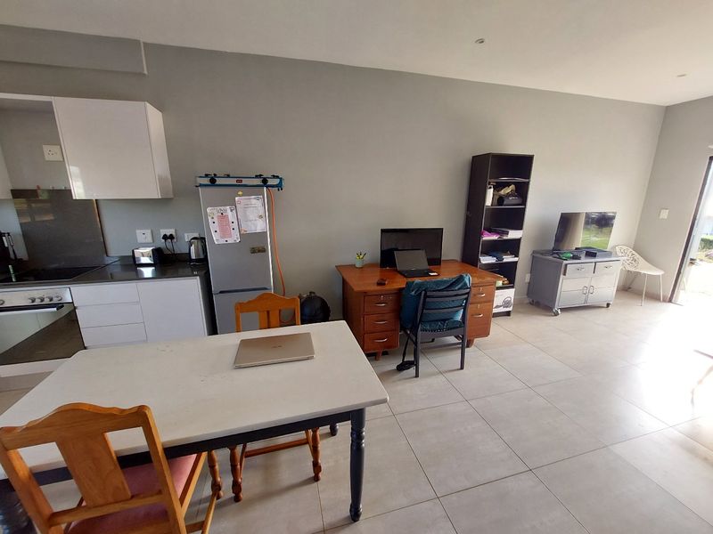 2 Bedroom 80m2 Ground Floor Apartment in Secure Estate - Photo 4