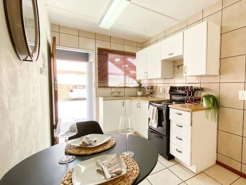 Modern 1 & 2 Bedroom Apartments for Sale in Comet, Boksburg | Secure Living | All Costs Included - Photo 9