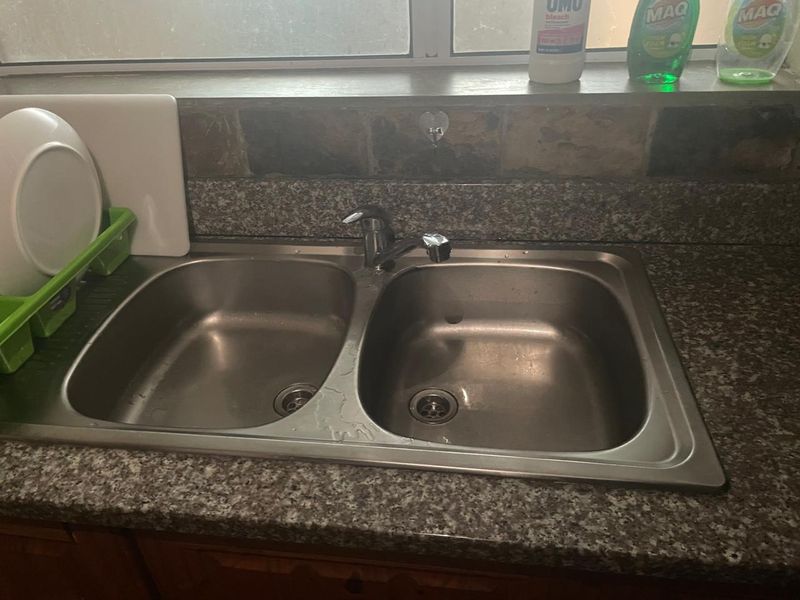 2 Bedroom Flat with Shower Bathroom in Chiselhurst, East London - Photo 9