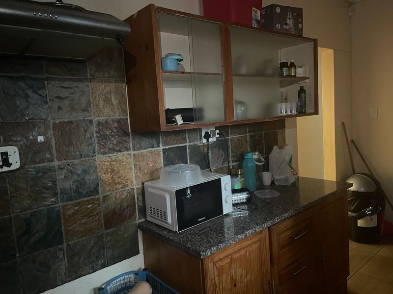 2 Bedroom Flat with Shower Bathroom in Chiselhurst, East London - Photo 8