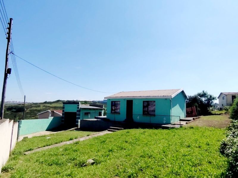 2 Bedroom House for Sale in Mdantsane Nu15  - Photo 2