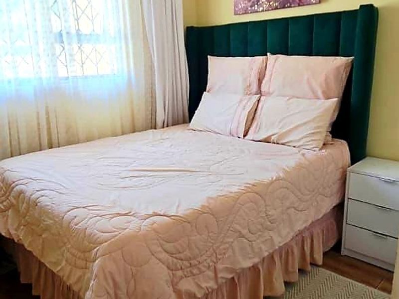 4 Bedroom House for Sale in Haven Hills - Photo 5