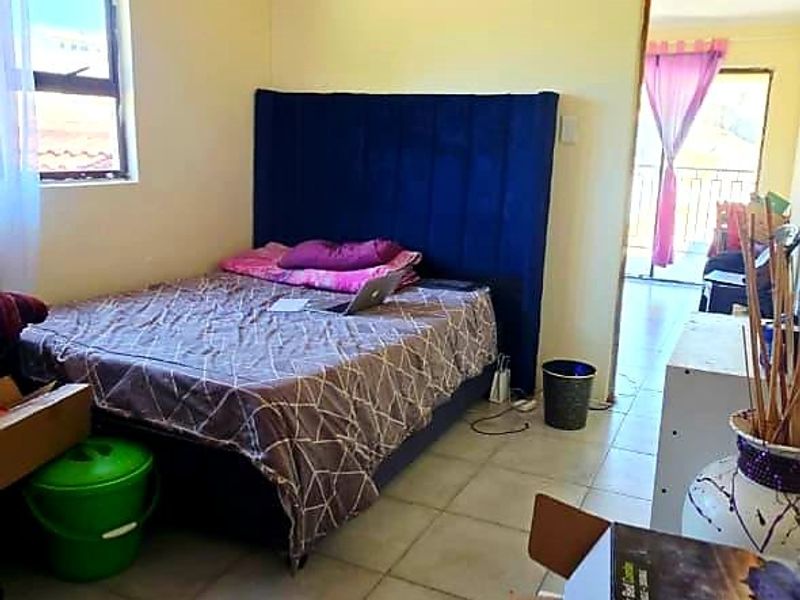 4 Bedroom House for Sale in Haven Hills - Photo 7